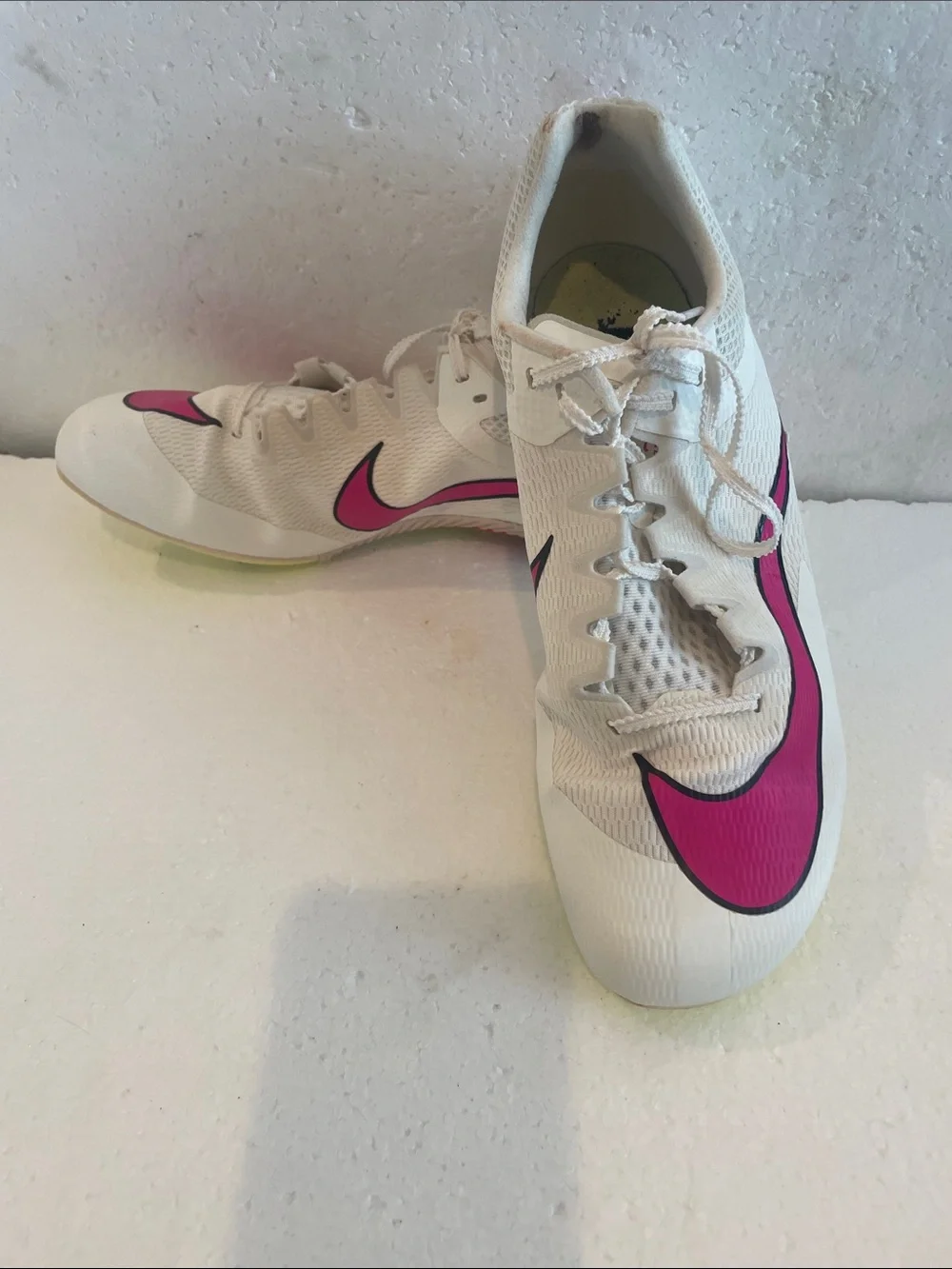 Nike zoom rival sprint Track Spikes Pink Swoosh Accent men’s size 11 white pink